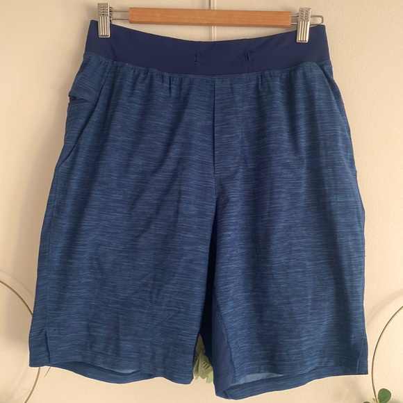 Lululemon T.H.E. Short 9" size s men’s 
Heathered  Iron Blue True Navy shorts - Picture 4 of 15
